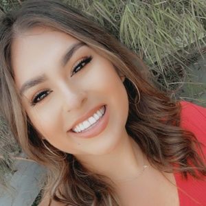 Meet your Posher, Jocelyn